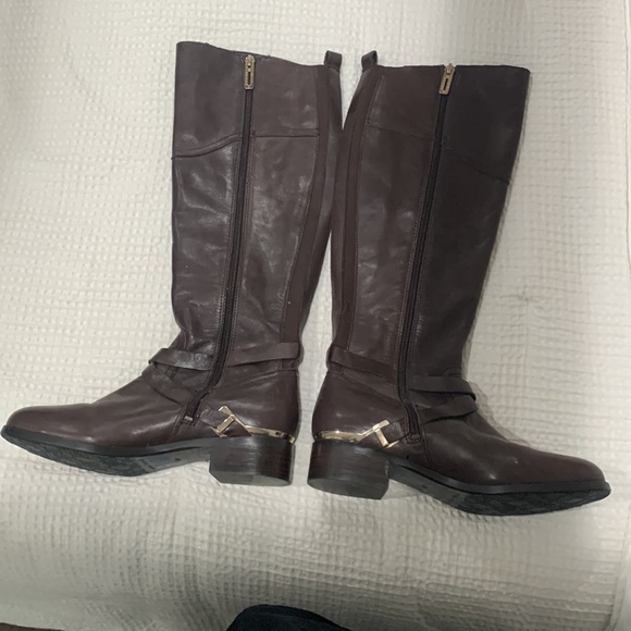 Ivanka Trump boots - Picture 4 of 7